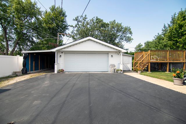 7416 S Octavia Avenue, Bridgeview, IL 60455