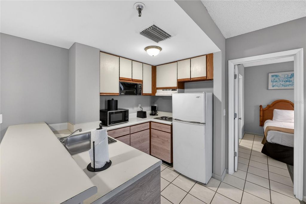 Image 15 of property listing at 6165 CARRIER DR 3803, Orlando, FL 32819