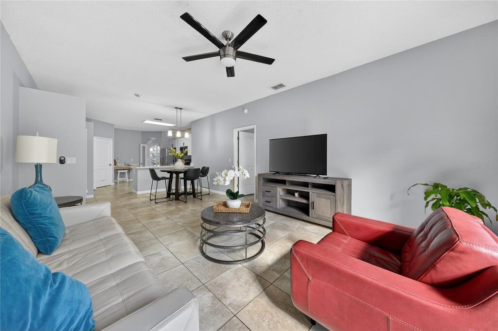 Image 7 of property listing at 6165 CARRIER DR 3803, Orlando, FL 32819