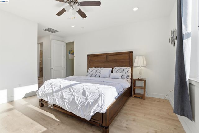 4038 Knightstown St, Dublin, CA 94568