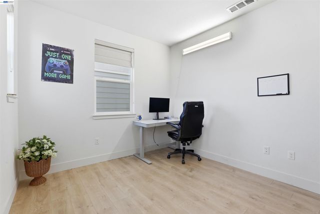 4038 Knightstown St, Dublin, CA 94568