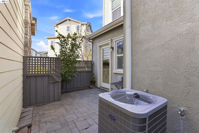 4038 Knightstown St, Dublin, CA 94568