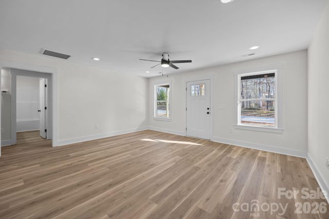 2220 Mooresville Road, Salisbury, NC 28147