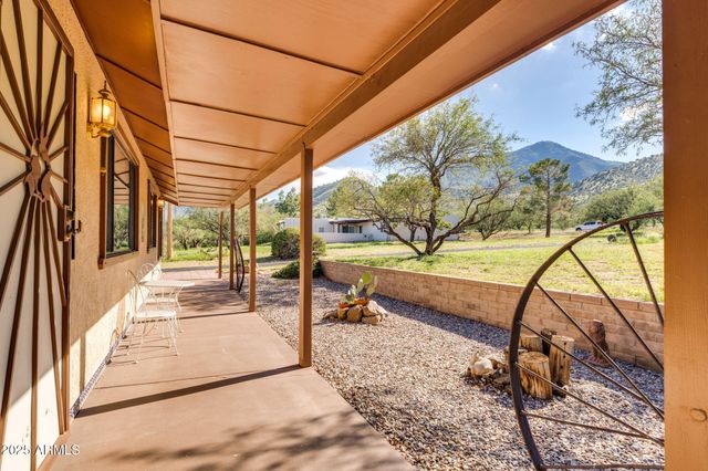 8015 S High Road, Hereford, AZ 85615