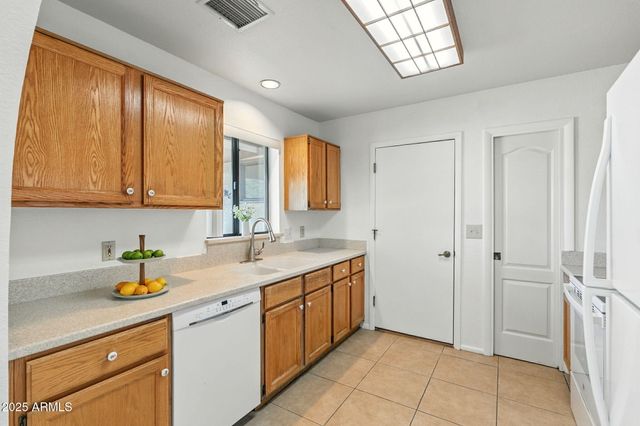 8015 S High Road, Hereford, AZ 85615