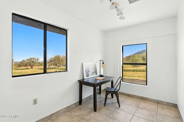 8015 S High Road, Hereford, AZ 85615