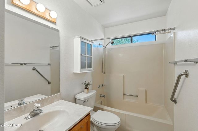 8015 S High Road, Hereford, AZ 85615