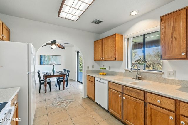 8015 S High Road, Hereford, AZ 85615