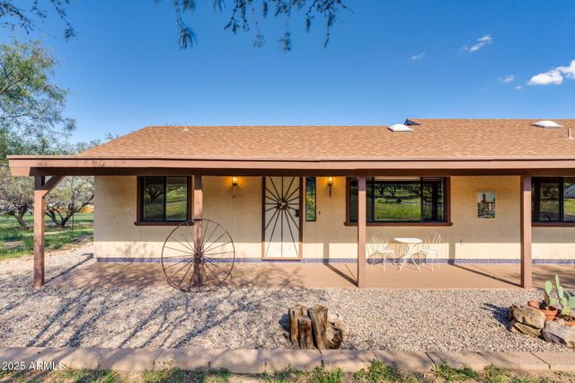 8015 S High Road, Hereford, AZ 85615