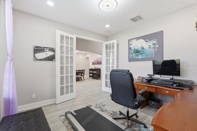 11002 SUNDRIFT DRIVE, Tampa, FL 33647