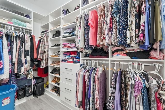 11002 SUNDRIFT DRIVE, Tampa, FL 33647