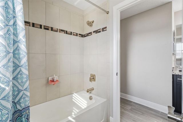 11002 SUNDRIFT DRIVE, Tampa, FL 33647