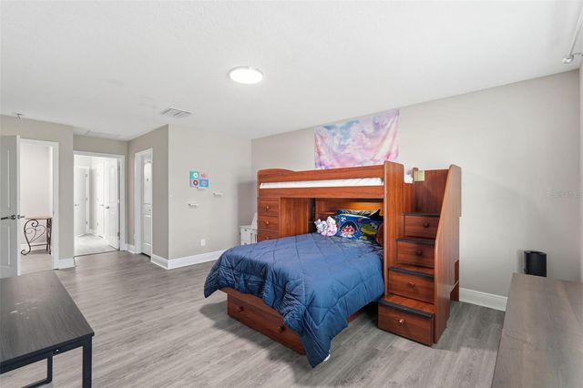 11002 SUNDRIFT DRIVE, Tampa, FL 33647