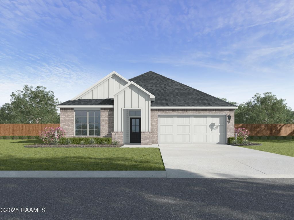 122 Belle Lake Drive, Lafayette, LA 70506