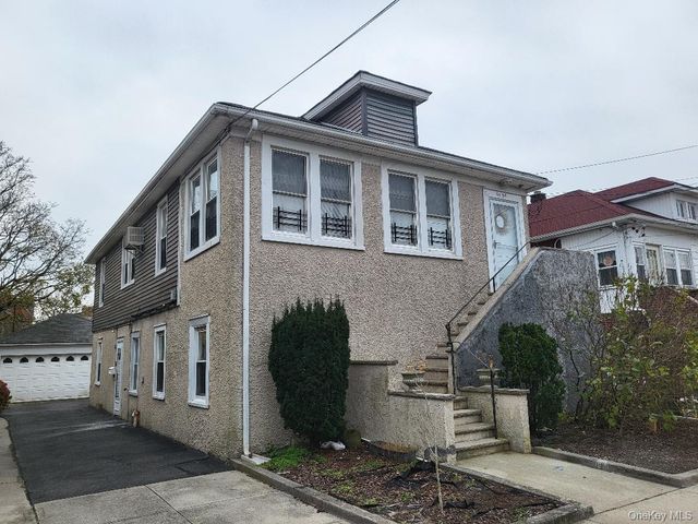 6935 Hessler Avenue, Arverne, NY 11692