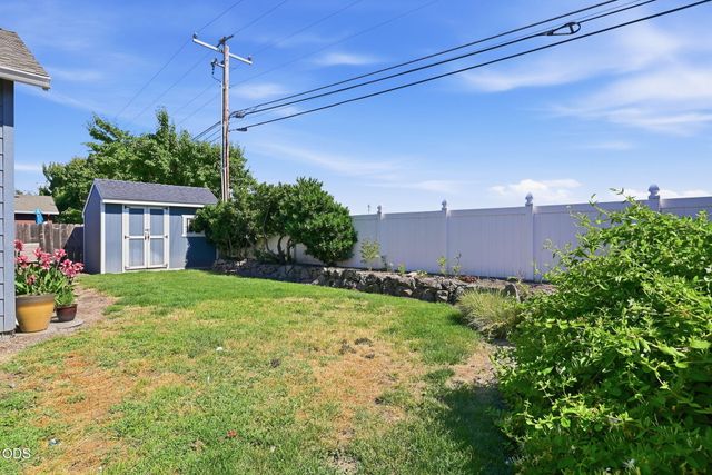 169 Alta Lane, Central Point, OR 97502