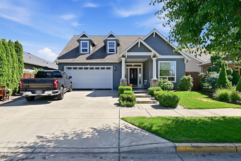 169 Alta Lane, Central Point, OR 97502