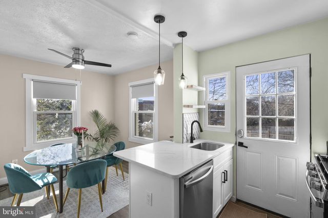 6106 N KINGS HWY, Alexandria, VA 22303