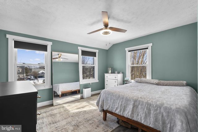 6106 N KINGS HWY, Alexandria, VA 22303