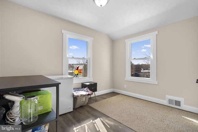 6106 N KINGS HWY, Alexandria, VA 22303