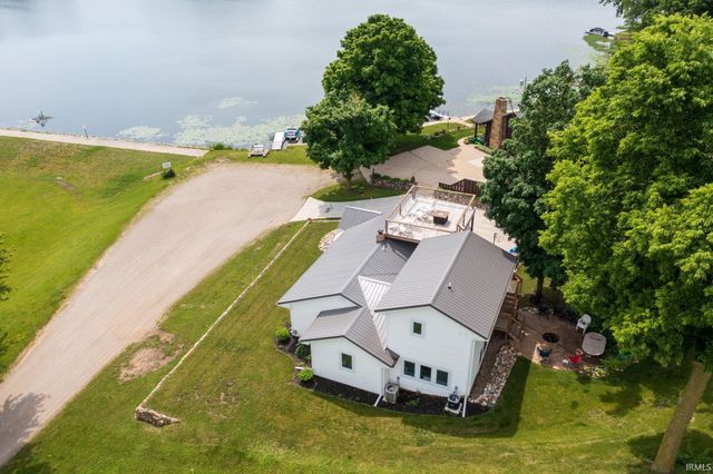 9061 E Hatchery Road, Syracuse, IN 46567