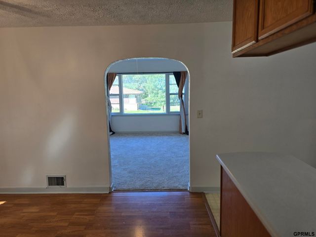 3208 S 46Th Street, Lincoln, NE 68506