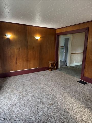 304 Cherry Avenue, Niles, OH 44446