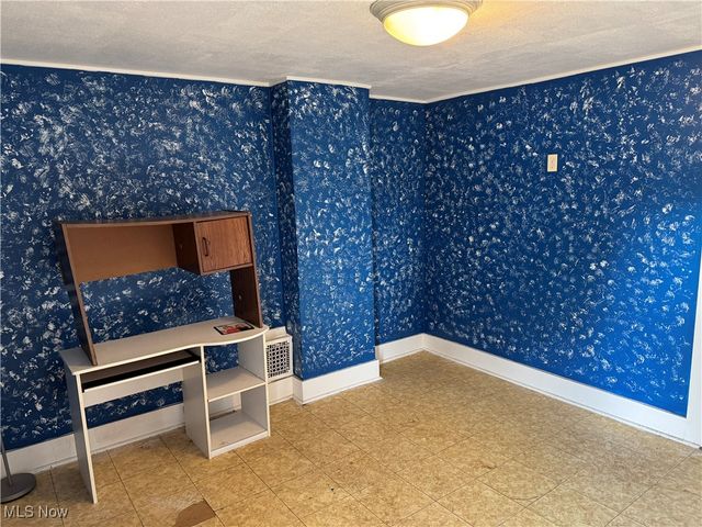 304 Cherry Avenue, Niles, OH 44446