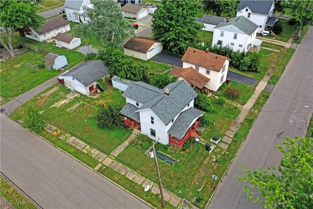 304 Cherry Avenue, Niles, OH 44446