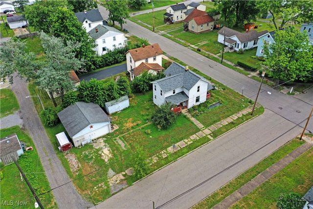 304 Cherry Avenue, Niles, OH 44446