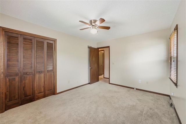 1022 SE 5th Street, Lee's Summit, MO 64063