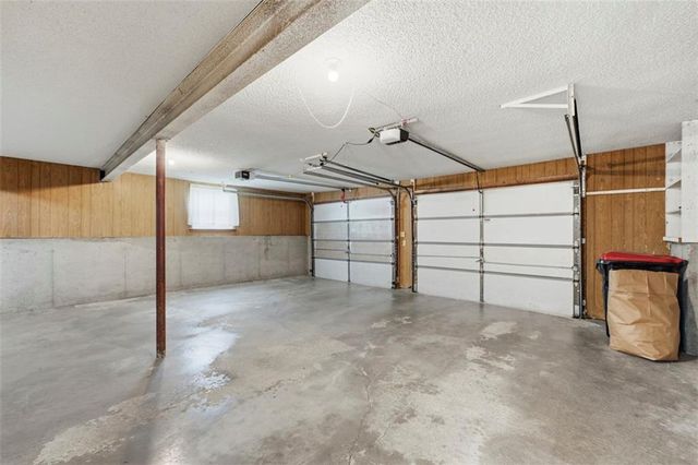 1022 SE 5th Street, Lee's Summit, MO 64063
