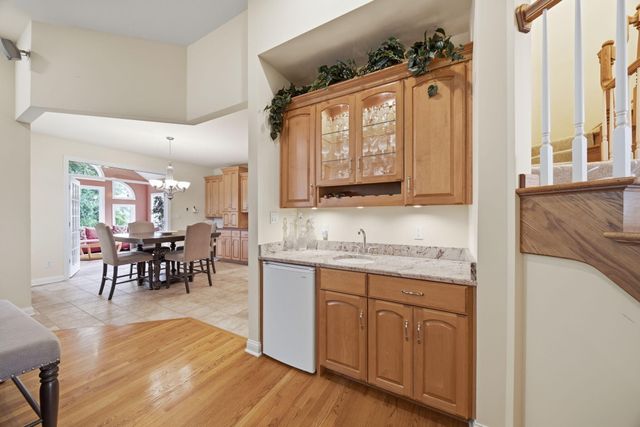 9405 Julia Drive, St. John, IN 46373