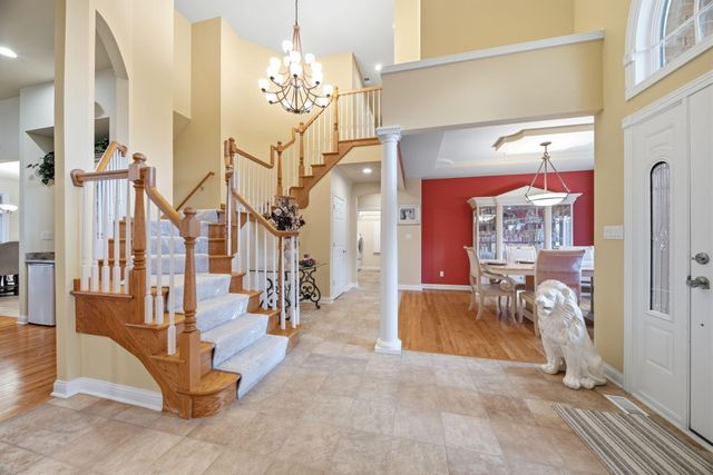 9405 Julia Drive, St. John, IN 46373