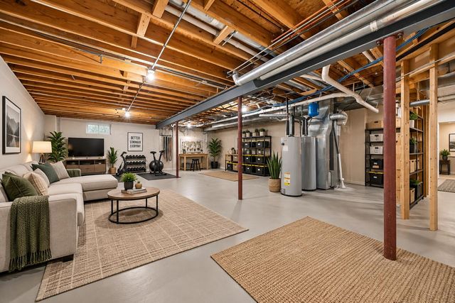 9405 Julia Drive, St. John, IN 46373