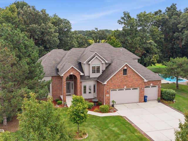 9405 Julia Drive, St. John, IN 46373