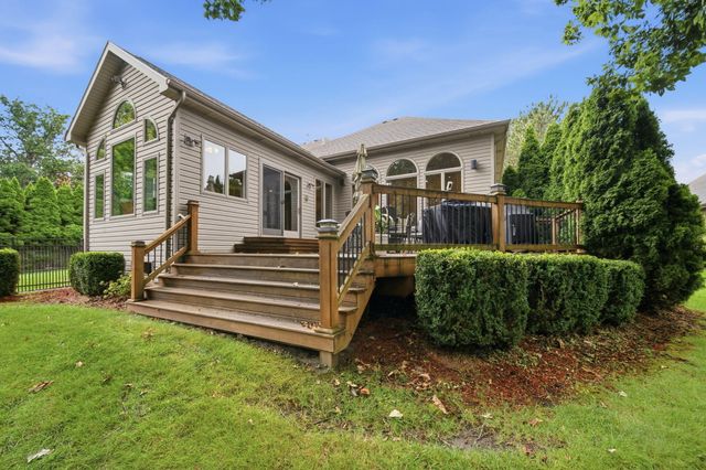 9405 Julia Drive, St. John, IN 46373