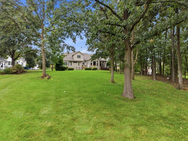 9405 Julia Drive, St. John, IN 46373