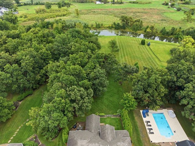 9405 Julia Drive, St. John, IN 46373