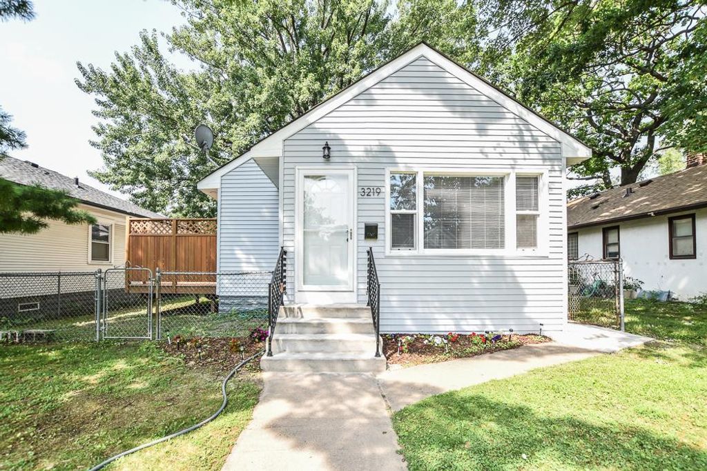 3219 Upton Avenue N, Minneapolis, MN 55412