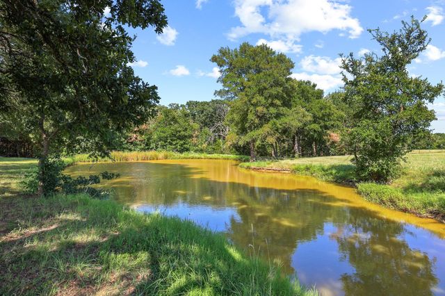 2200 S Lang Avenue, Denison, TX 75020