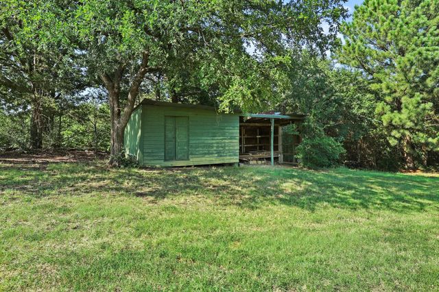 2200 S Lang Avenue, Denison, TX 75020