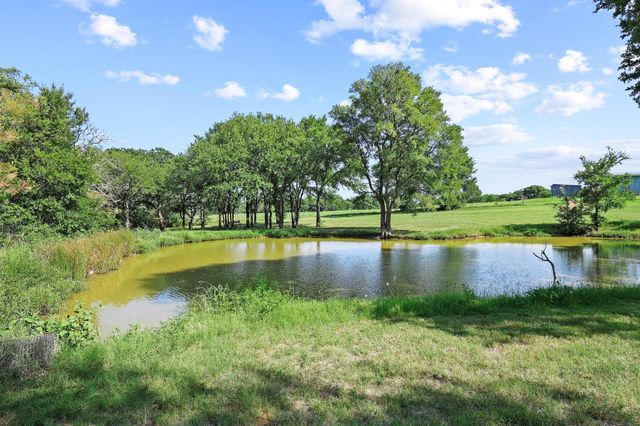 2200 S Lang Avenue, Denison, TX 75020