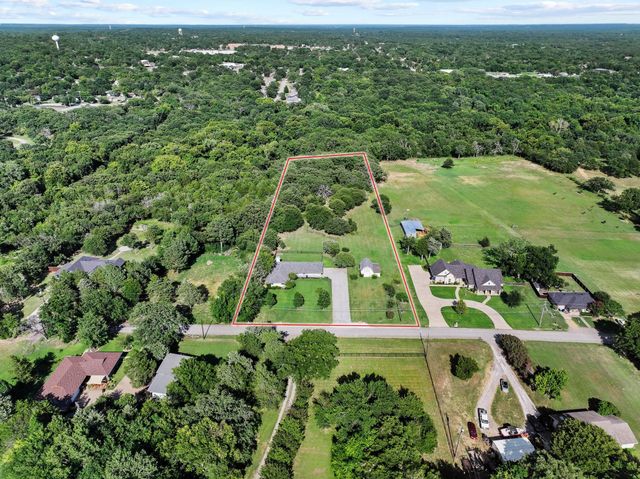 2200 S Lang Avenue, Denison, TX 75020