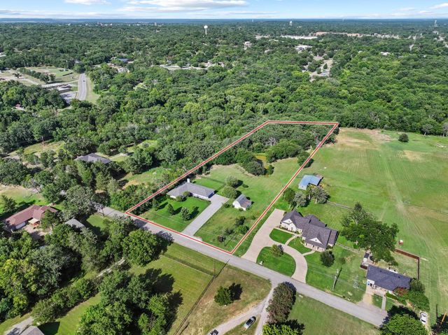 2200 S Lang Avenue, Denison, TX 75020