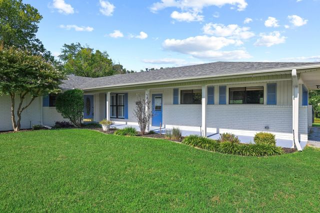 2200 S Lang Avenue, Denison, TX 75020