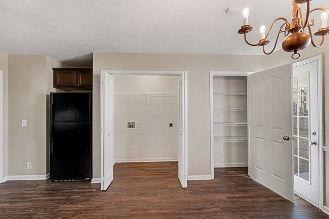 1228 Shannon Ln, La Vergne, TN 37086