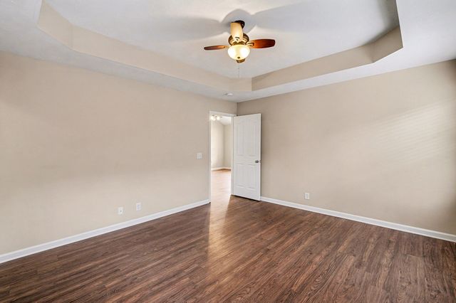 1228 Shannon Ln, La Vergne, TN 37086