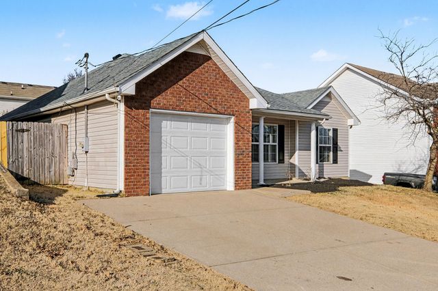 1228 Shannon Ln, La Vergne, TN 37086