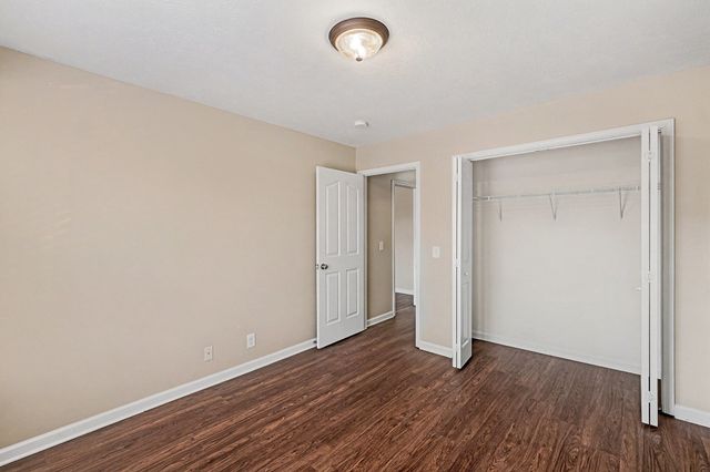 1228 Shannon Ln, La Vergne, TN 37086